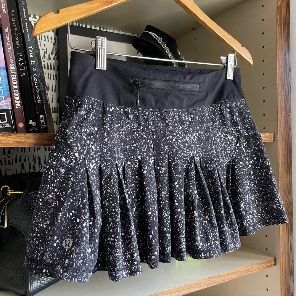 Lululemon Sz 4 Circuit Breaker Skirt Skort Splatter White Black EUC - Picture 6 of 12